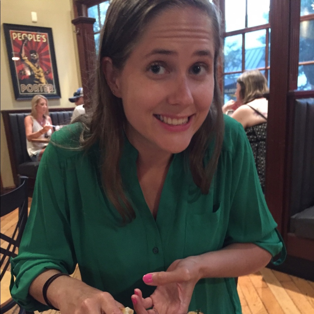 Meet your Posher, Adrienne