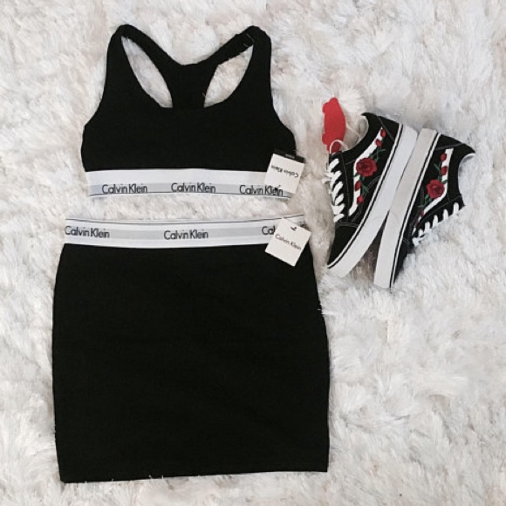 New with tags Calvin Klein set.