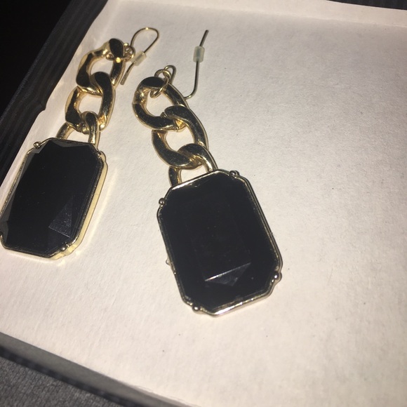 Black and Gold Earrings - Picture 2 of 2