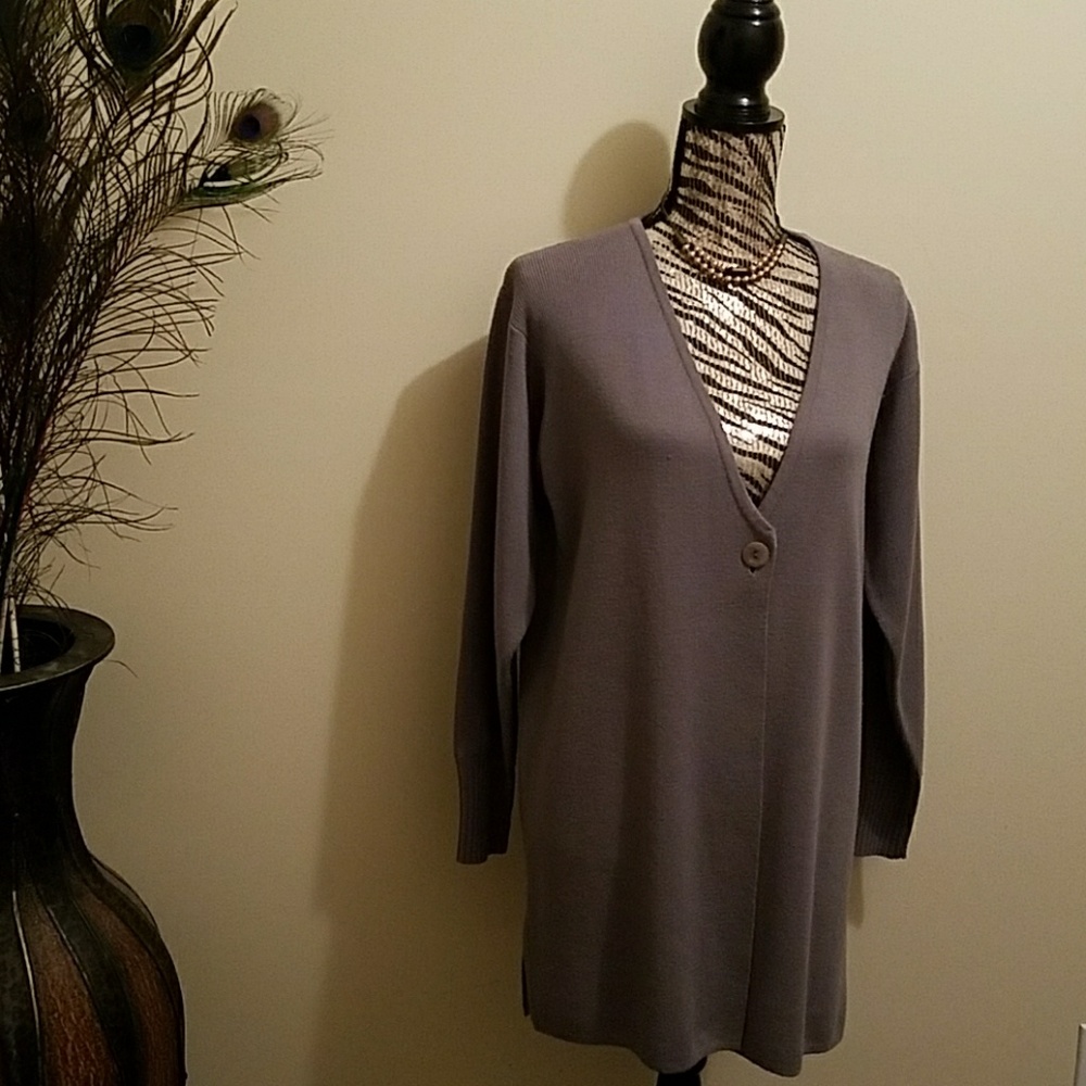 Apart knit sweater