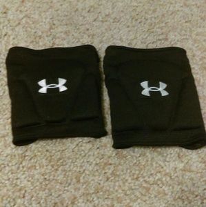 Volleyball knee pads