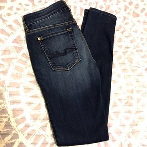 NWOT Never Worn Seven7 Blue Wash Skinny Jeans!
