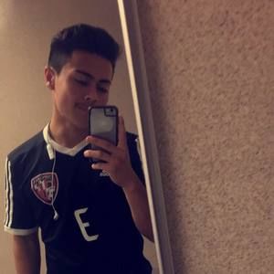 Meet your Posher, Alexis