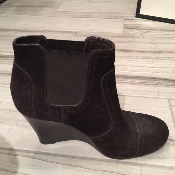Tory Burch brown suede "Adrienne" wedge boooties - Picture 4 of 8