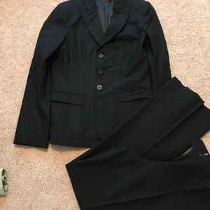 Elie Tahari black suit