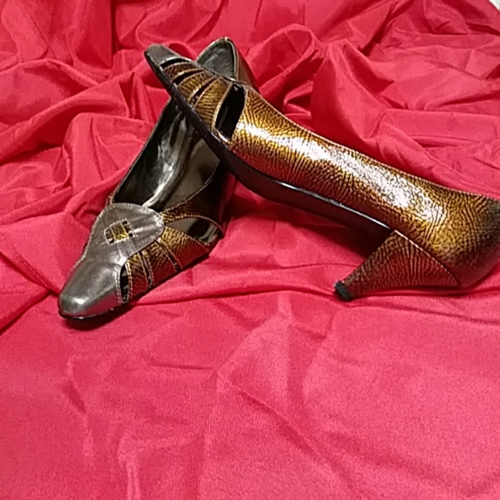 Bronze &Gold. square tip Shoes