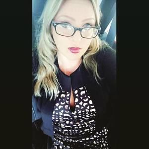 Meet your Posher, Karina