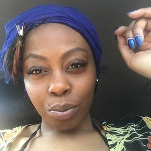 Meet your Posher, Malika