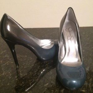 Jessica Simpson pumps size 8