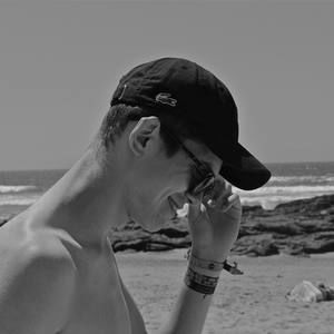 Meet your Posher, Tom