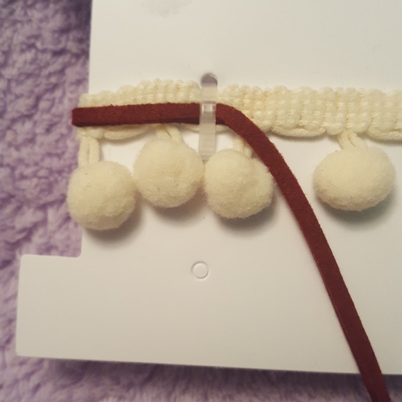 NWT wine and cream chocker necklace with stone - Picture 4 of 6