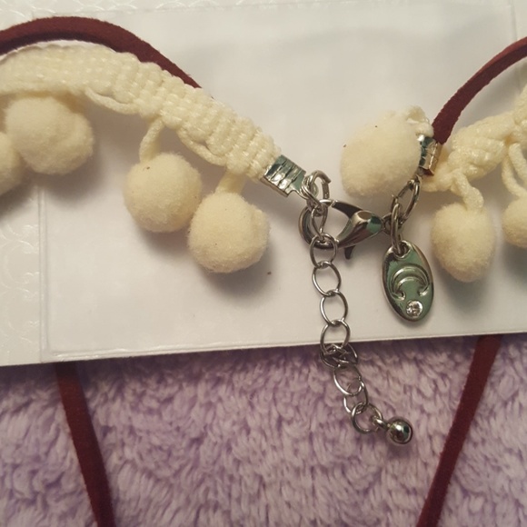 NWT wine and cream chocker necklace with stone - Picture 5 of 6
