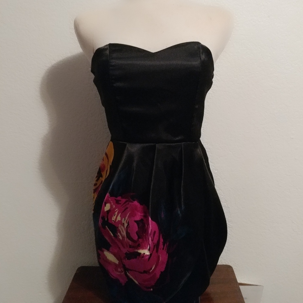 ❤Forever 21 Silk Strapless Dress❤