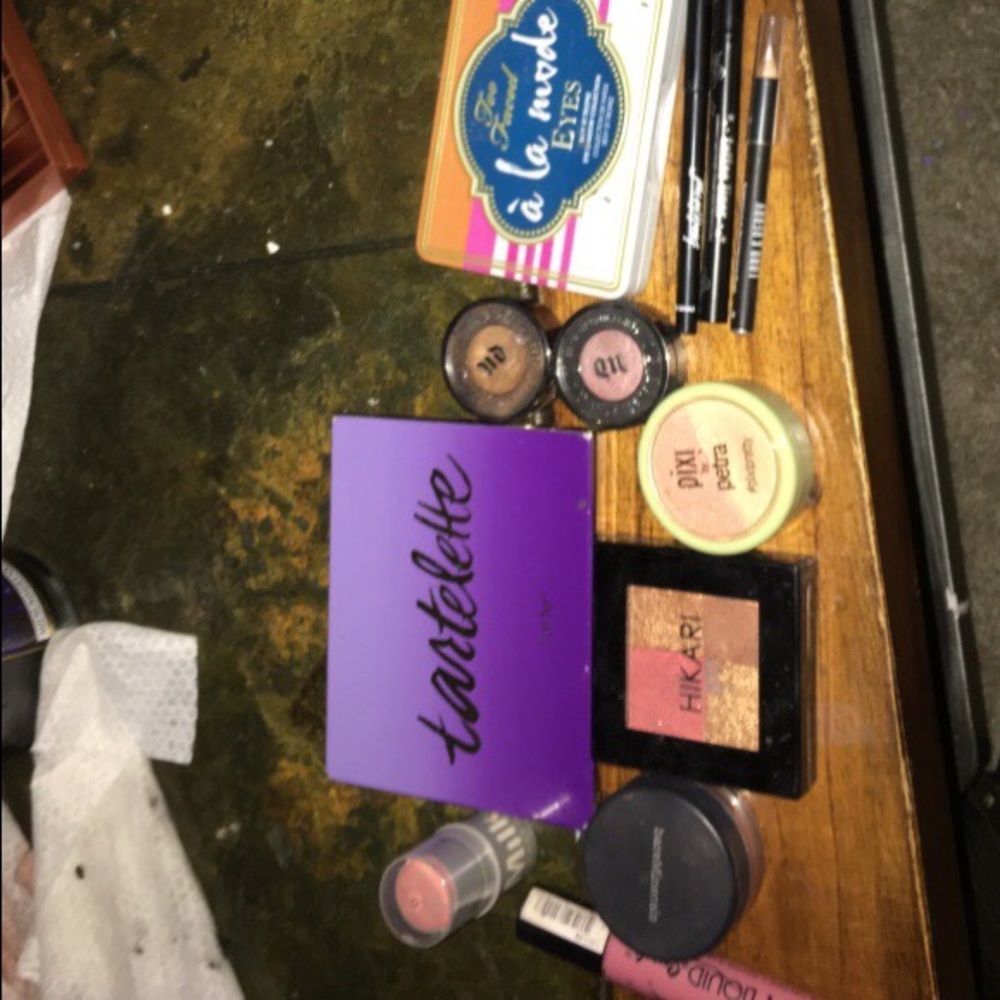 Makeup lot