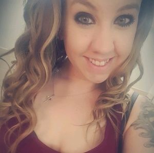 Meet your Posher, Mckenzie