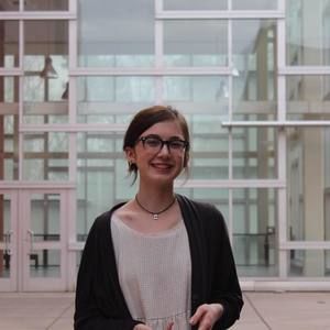 Meet your Posher, Clarissa