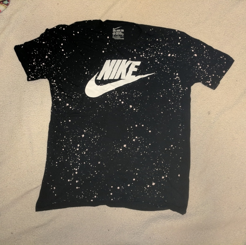 (Mens-Medium) NIKE tshirt
