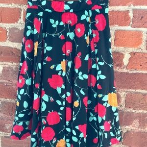 NWOT XS Floral Madison Skirt