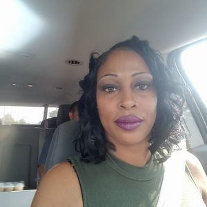 Meet your Posher, Malika