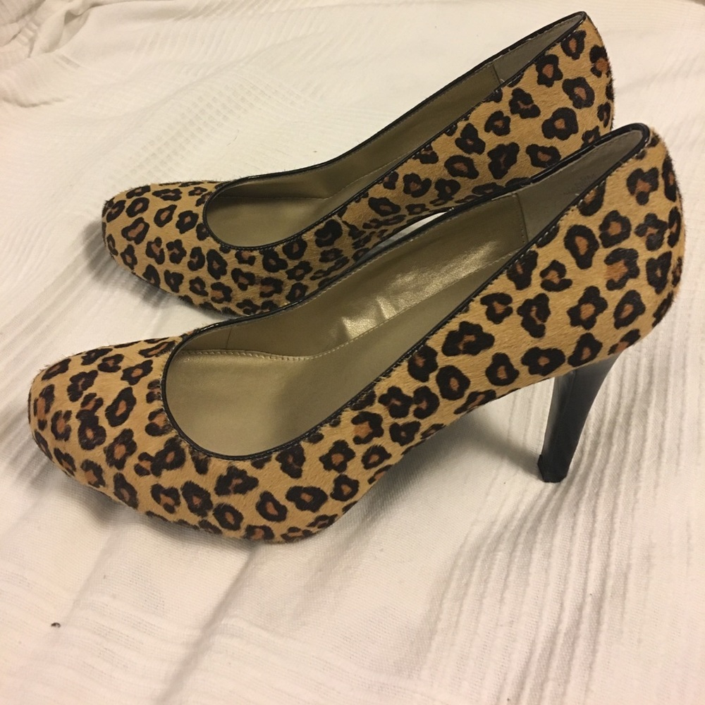 Bandolino Calf Hair Cheetah Print Heels. 8.5