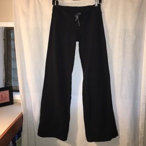 Lululemon black pants