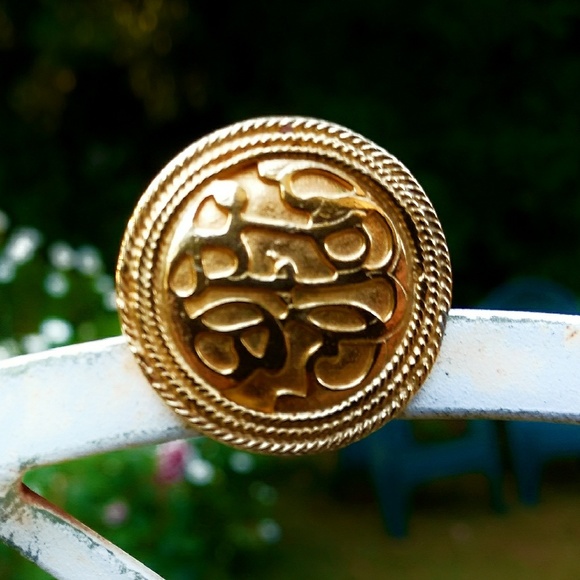 Vintage Jewelry - Vintage Rare Gay Boyer Gold Medallion Ring NOS
