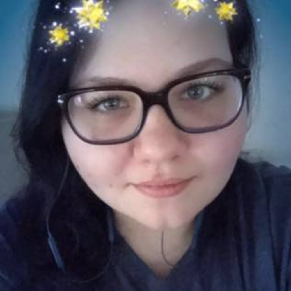 Meet your Posher, Courtney