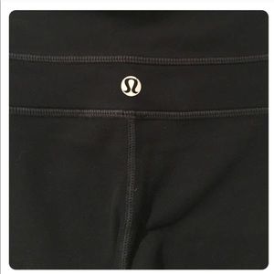 Lululemon size 4 black pants