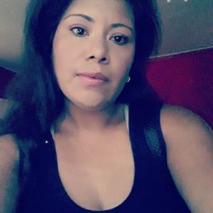 Meet your Posher, Adela