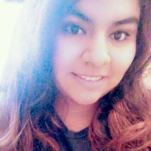 Meet your Posher, Aisha