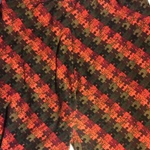 Lularoe Puzzles leggings