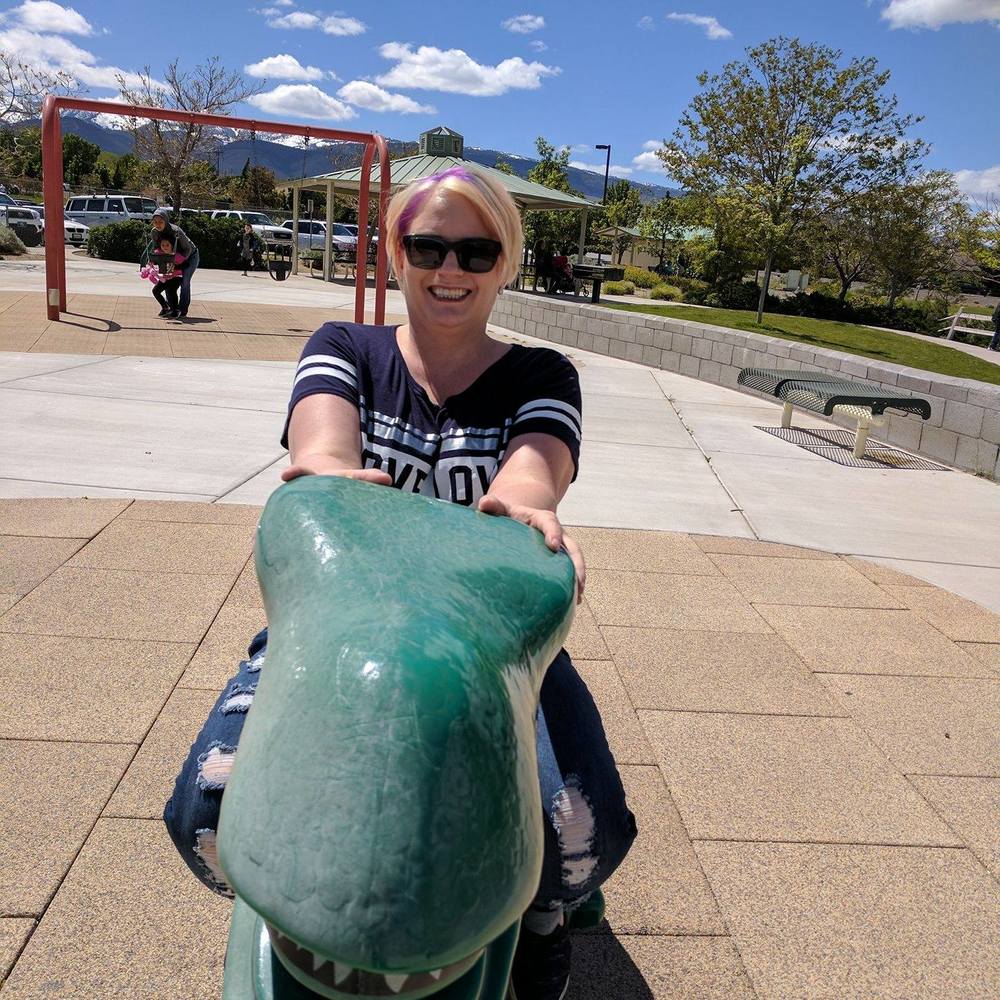 Meet your Posher, Leigh