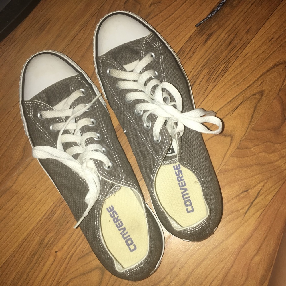 Grey converse! Worn once