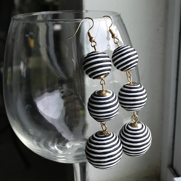 Oversized Earrings Stripped Three Ball Bon Bon - Picture 2 of 5