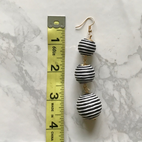 Oversized Earrings Stripped Three Ball Bon Bon - Picture 4 of 5