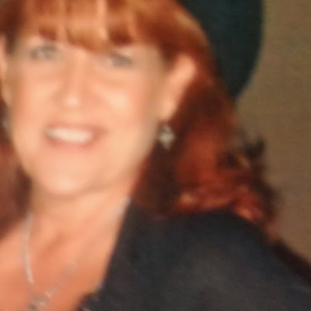 Meet your Posher, Lyndelle  SMOKE  FREE 🏡