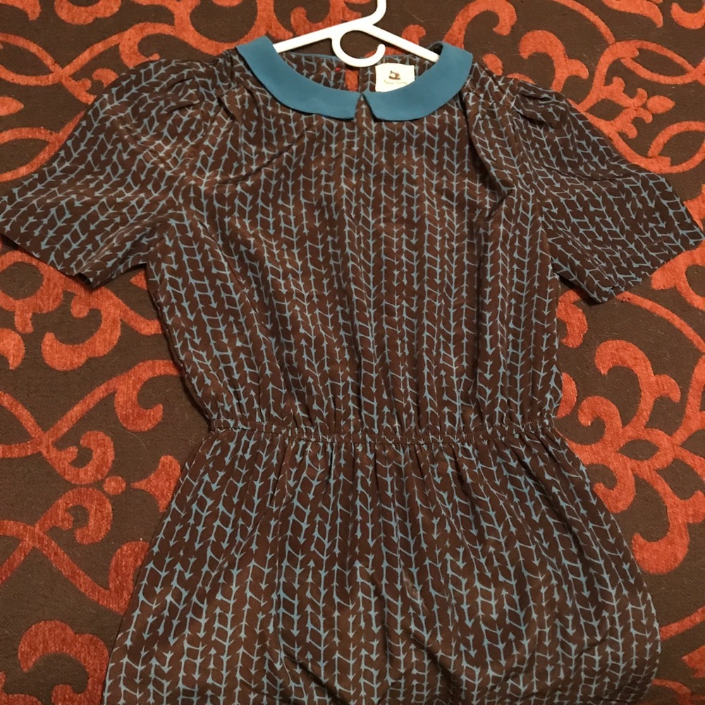 Mini with Peter Pan collar