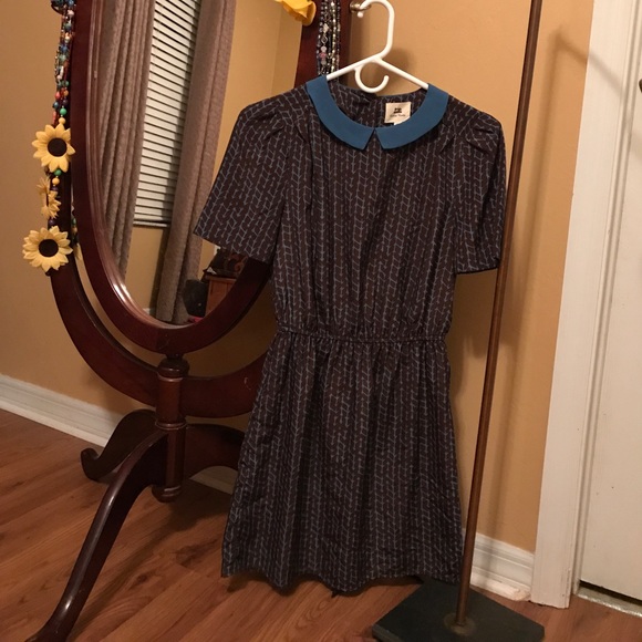 Mini with Peter Pan collar - Picture 2 of 3