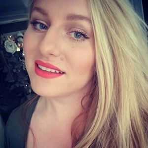 Meet your Posher, Meagan