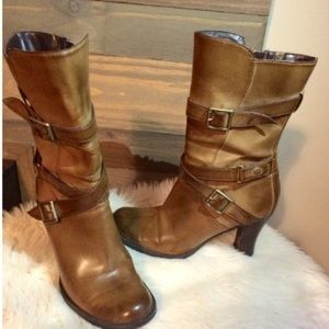 🦋SALE Brown mid calf boots w/side zip & 3" heel.