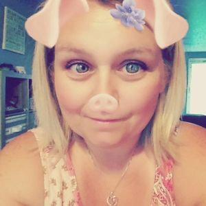 Meet your Posher, April
