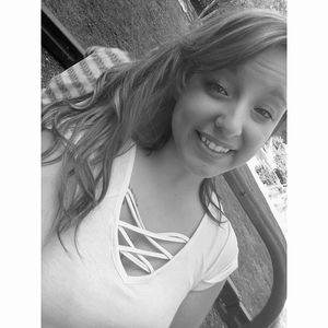 Meet your Posher, Alyssa