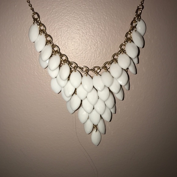 Necklace - Picture 1 of 4