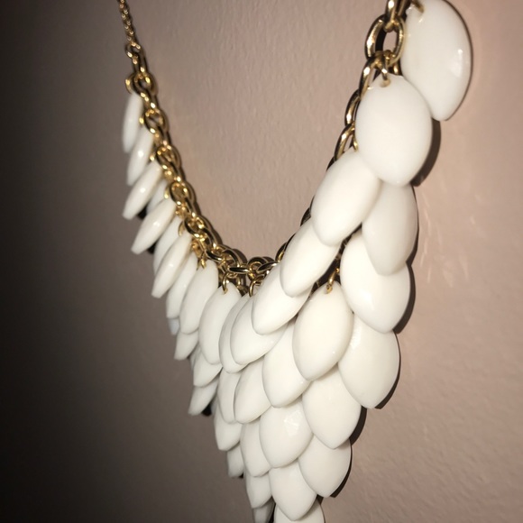 Necklace - Picture 2 of 4
