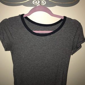 BRANDY MELVILLE NAVY AND GREY STRIPED TEE