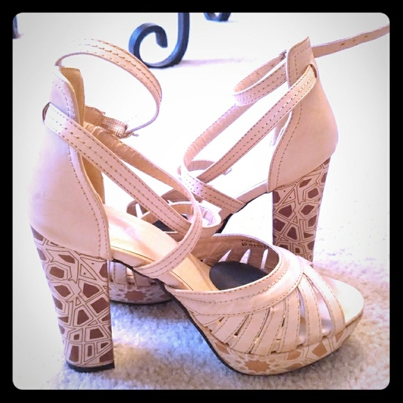 Beige Platform Stacked Heels with Ankle Straps - Picture 1 of 5