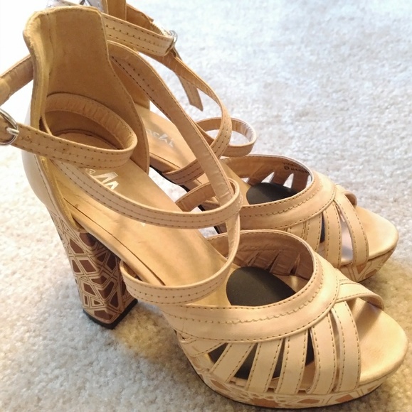 Beige Platform Stacked Heels with Ankle Straps - Picture 5 of 5