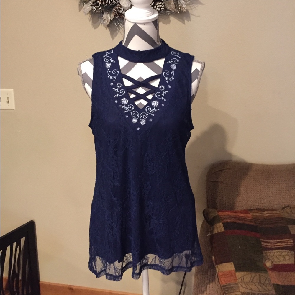 COHEN EMBROIDERED LACE GIGI X NECK TANK