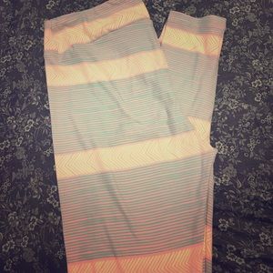 LuLaRoe TC Leggings