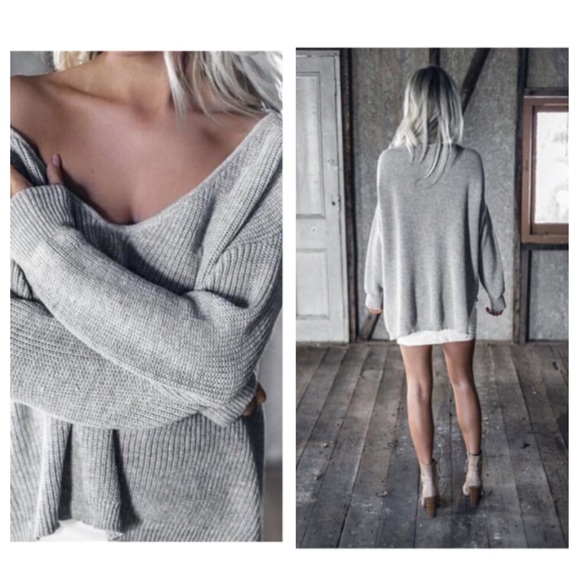 🎈SALE 🎈High-Low Sweater - Picture 3 of 5